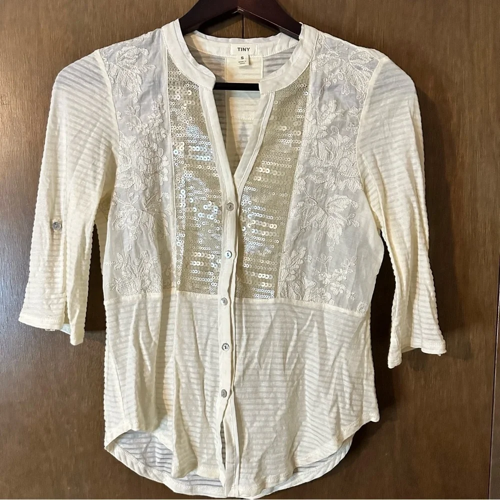 Anthropologie Tiny Sequin Placket Button Down Top Ivory Cream Embroidered Sz S - Picture 4 of 13